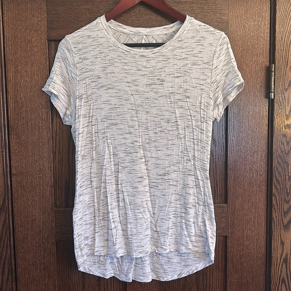 WOMEN'S AVIA YOGA WORKOUT LIGHTWEIGHT SHIRT SIZE SMALL